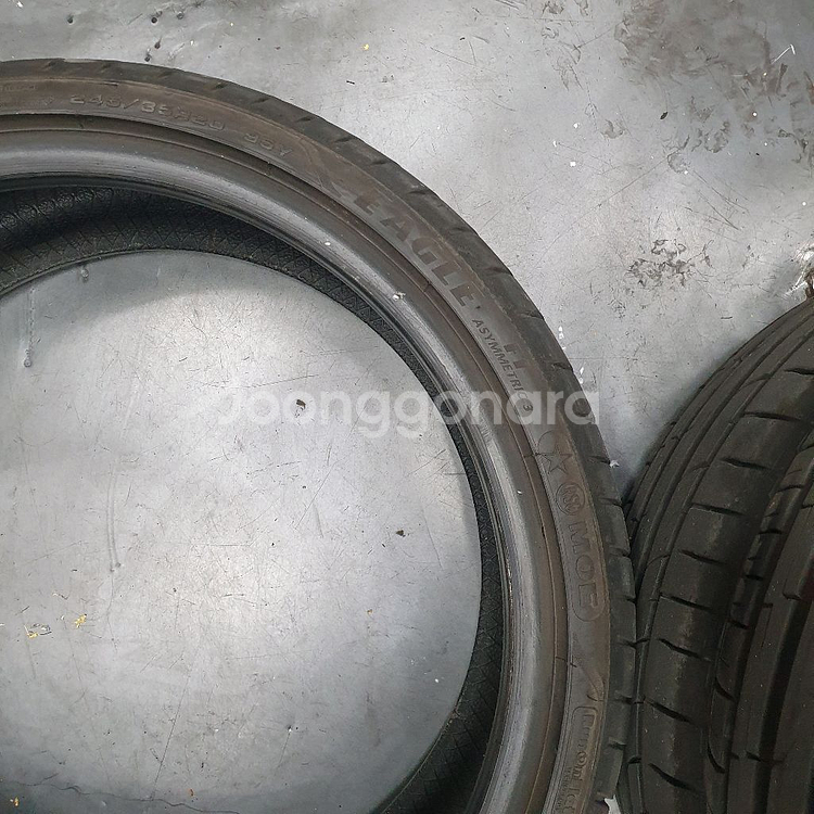 245 35 20 2453520굿이어이글f1 런플 1짝판매--4