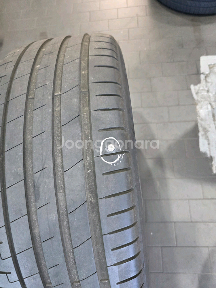 피렐리 P ZERO 폴스타4 타이어 255 50 r20--4