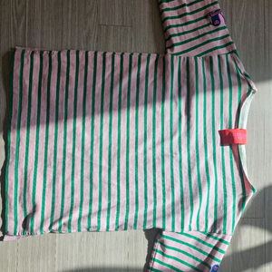 럭키슈에뜨 스트라이프 긴팔 티셔츠 FREE