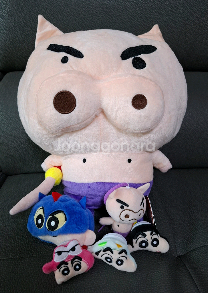 짱구 인형, 가방, 그립톡 일괄 팔아요.--0