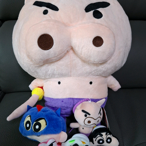 짱구 인형, 가방, 그립톡 일괄 팔아요.