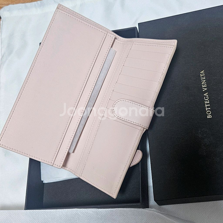 보테가베네타 인트레치아토 장지갑--1