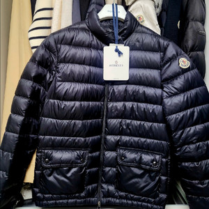 몽클레어 여성 경량패딩 란스 새상품