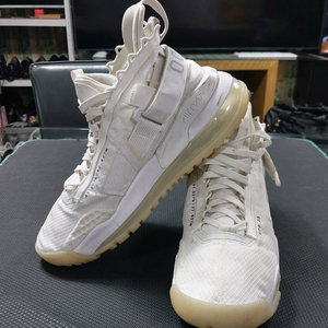 나이키 조던 프로토 맥스 720 화이트 265mm