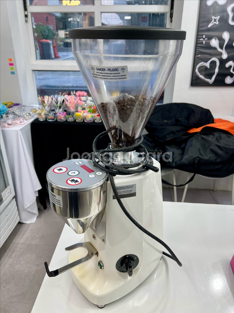 메져 슈퍼졸리 그라인더+받침대넛박스 팔아요--1