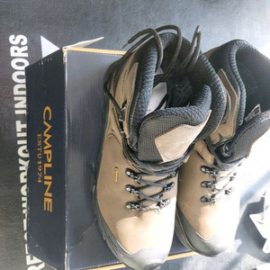 캠프라인 애니스톰 오메가 등산화 280mm