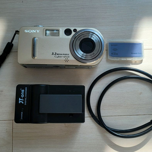 소니사이버샷 DSC-P7 디지털카메라