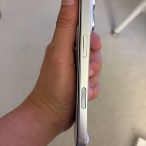 (자급제,실사용X)아이폰16프로 256G 화이트 새기기