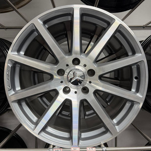 벤츠 G63 AMG 20인치 순정정품 싸게 팝니다. 이미지