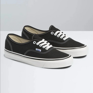 반스 애너하임 어센틱 블랙 265, 270 사이즈 새제품, 상태좋은 중고 구합니다. 이미지