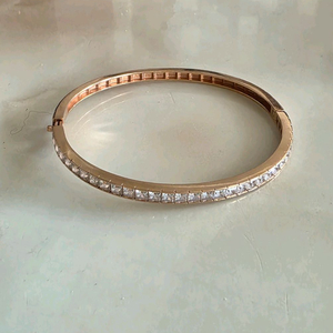 18k랩다이어 뱅글팔찌(4.71돈)
