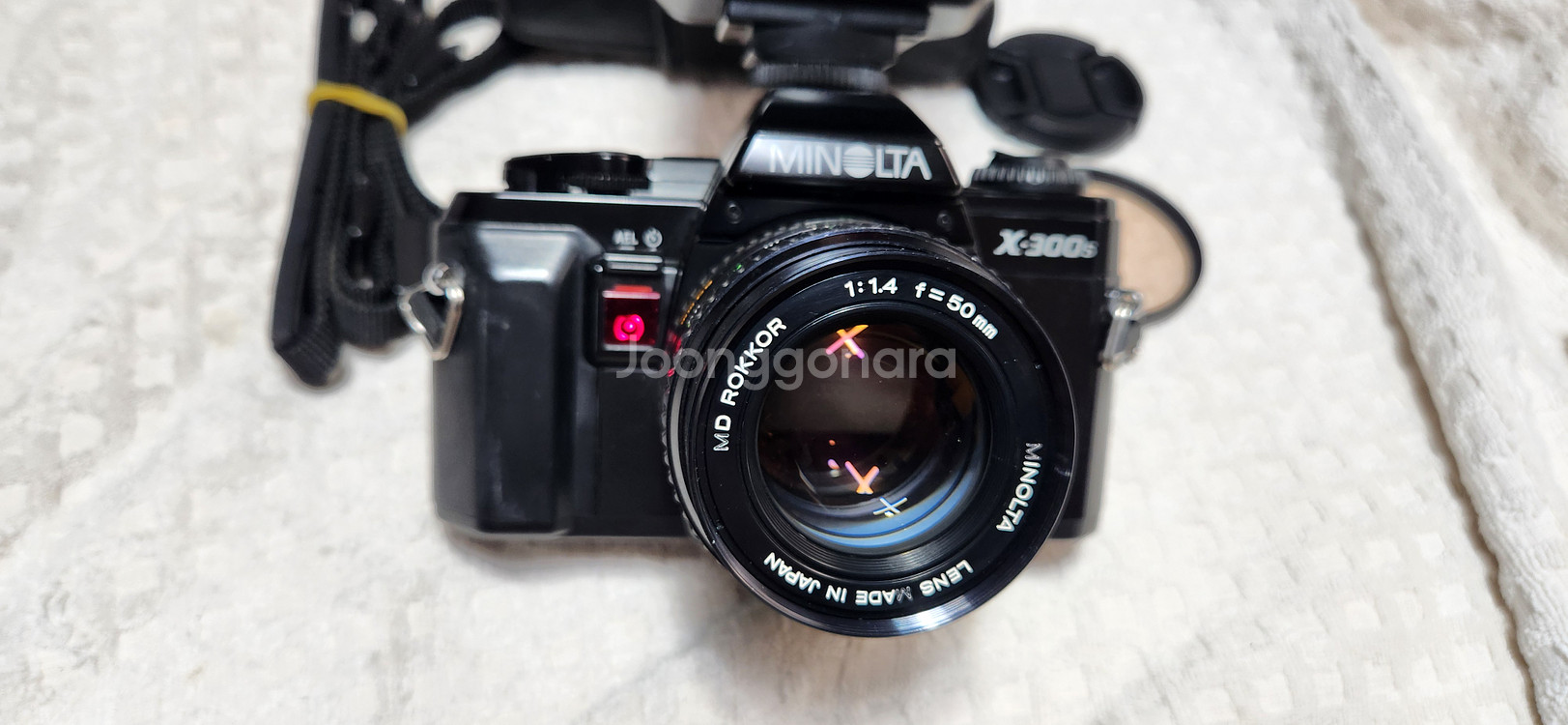미놀타X300S(일본제,A급), MD ROKKOR 50/1:1.4, 후레쉬, 케이스.--2