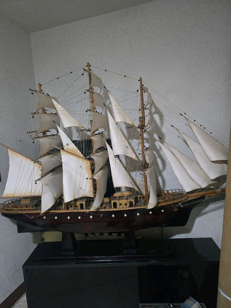 대형 선박 모형 이미지