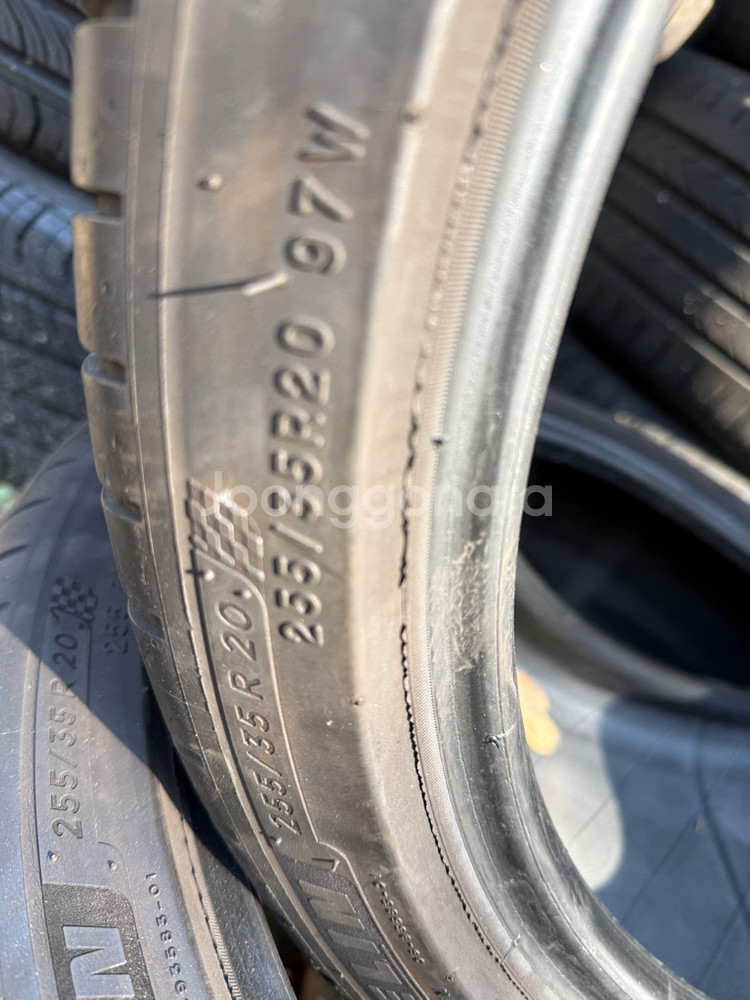 2553520 미쉐린PS4 A급 2본 팝니다--2