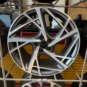 제네시스 G90 20인치 순정정품 싸게 팝니다