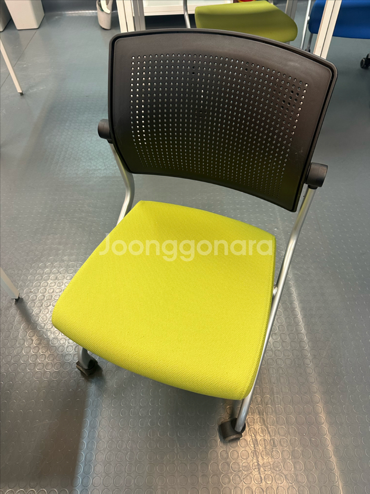 강의 학생용 의자 12개일괄 연두색10개 파랑색2개--0