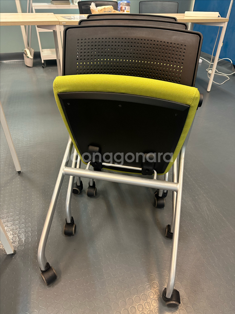 강의 학생용 의자 12개일괄 연두색10개 파랑색2개--3