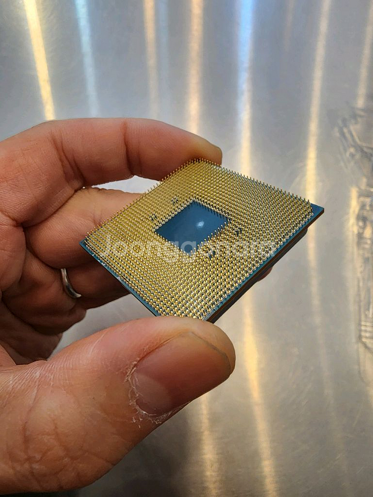 AMD 라이젠 5900XT--7