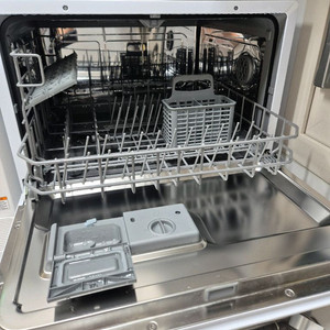 6인용 쿠쿠 식기세척기 CDW-CS0610TW