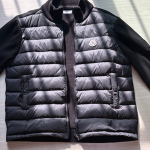 몽클레어 니트패딩 점퍼