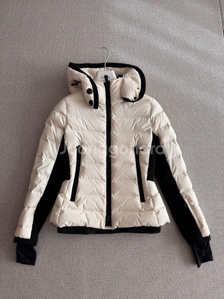 몽클레어 그레노블 여성 자켓 판매--0