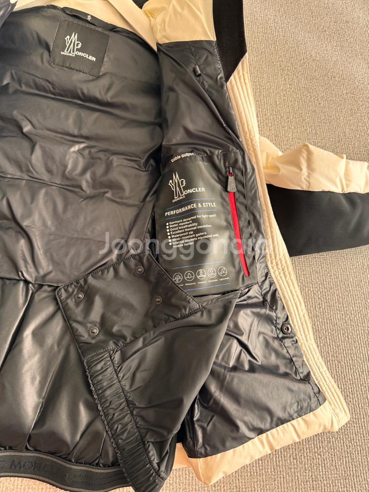 몽클레어 그레노블 여성 자켓 판매--3