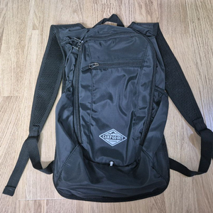 슈펜 경량백팩-초등 저학년이 쓰기 좋을거 같아요.