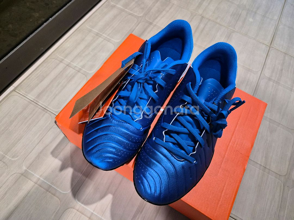 나이키 풋살화235 새상품--0