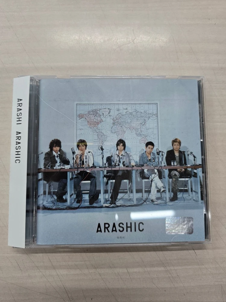 # 일본/음악/음반/앨범CD "아라시 6집 :: ARASHIC" 판매합니다. 이미지