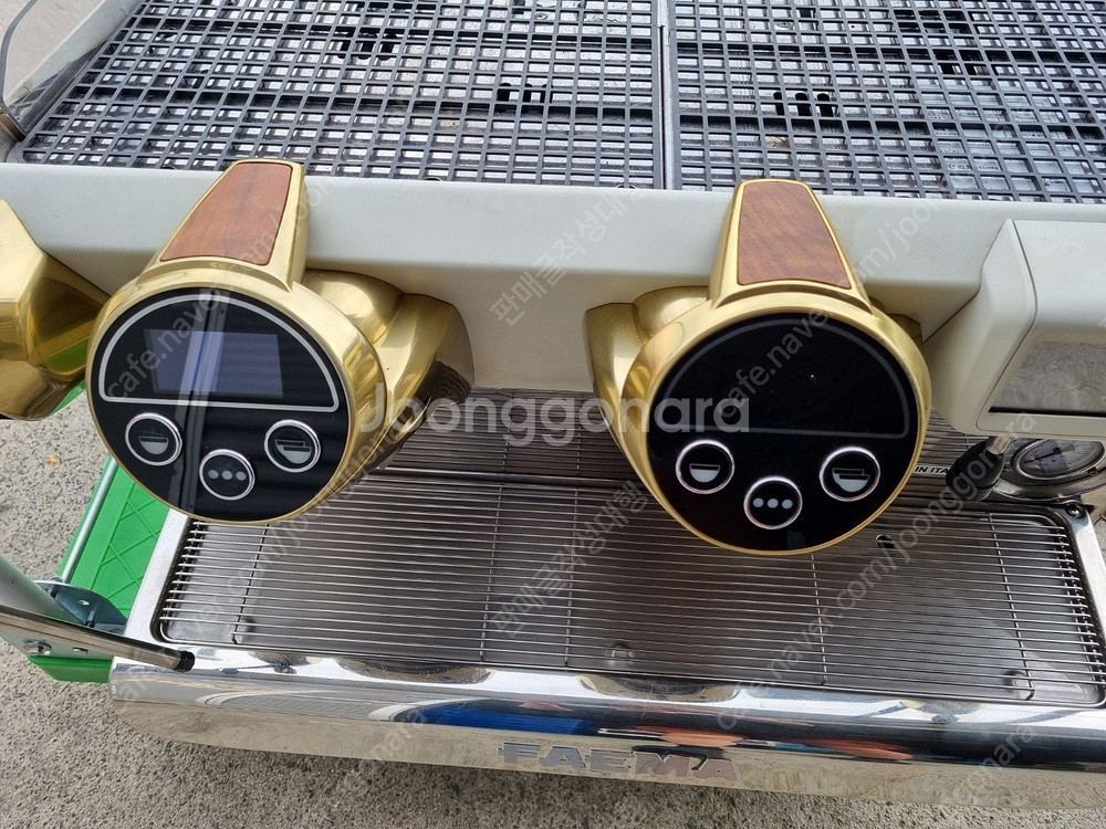 [판매] 훼마 FAEMA E71 E 에센스 2그룹 커피머신--1