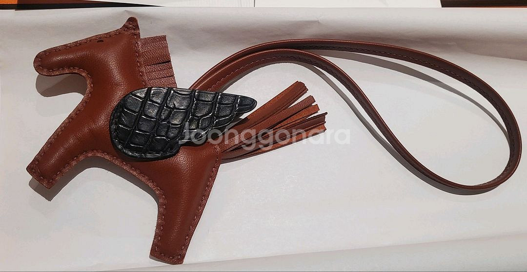 에르메스 참 페가수스 악어 가죽 팝니다--1