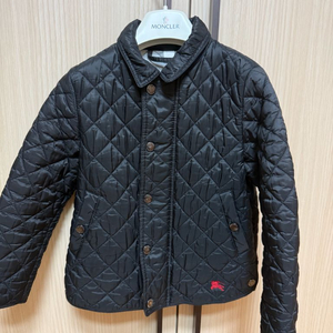 버버리 키즈 퀼팅 자켓 블랙 4y