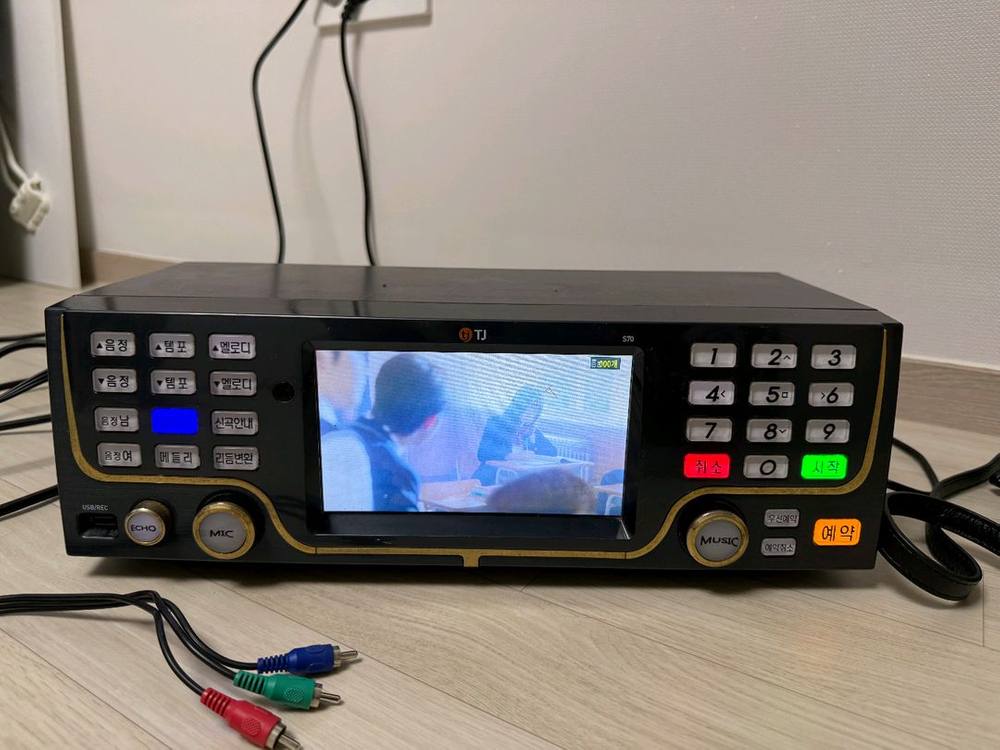 코인노래방 TJ 중고 반주기 S70L 2025년11월 업데이트완료+전선+마이크커버 서비스 이미지