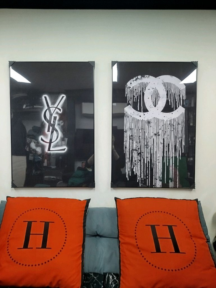 ysl 입생로랑 생로랑 로고 대형 그림 액자 팝아트 인테리어소품 인테리어액자 명품그림 가방 지갑 아트 스카프 이미지