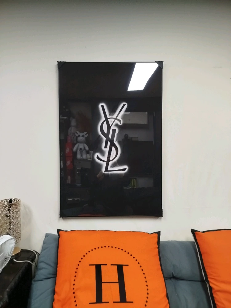 ysl 생로랑 로고 입생로랑 대형 그림 액자 팝아트 인테리어소품 인테리어액자 명품그림 가방 아트 샤넬액자 샤넬그림 이미지