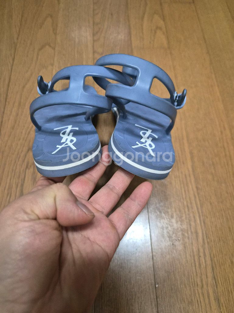 (정품) 생로랑 젤리 하트 쪼리 샌들 36 (명품 여자 신발 슬리퍼 뮬)--3