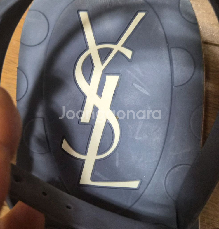 (정품) 생로랑 젤리 하트 쪼리 샌들 36 (명품 여자 신발 슬리퍼 뮬)--7