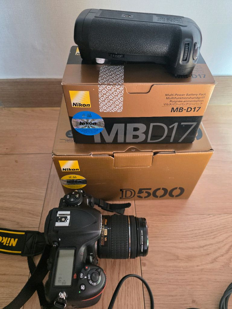 정품 니콘 D500 DSLR 카메라 + 배터리팩 세트 이미지