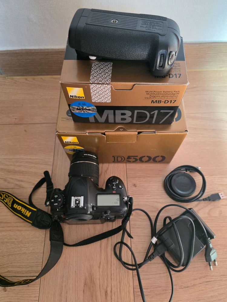 정품 니콘 D500 DSLR 카메라 + 배터리팩 세트 이미지