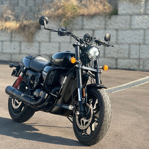 할리 스트리트로드 750 18년식 9천키로 튜닝 잘되어있는차량 판매합니다 이미지