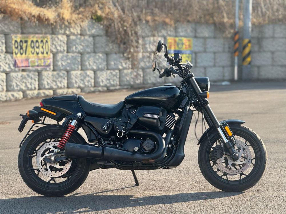 할리 스트리트로드 750 18년식 9천키로 튜닝 잘되어있는차량 판매합니다 이미지