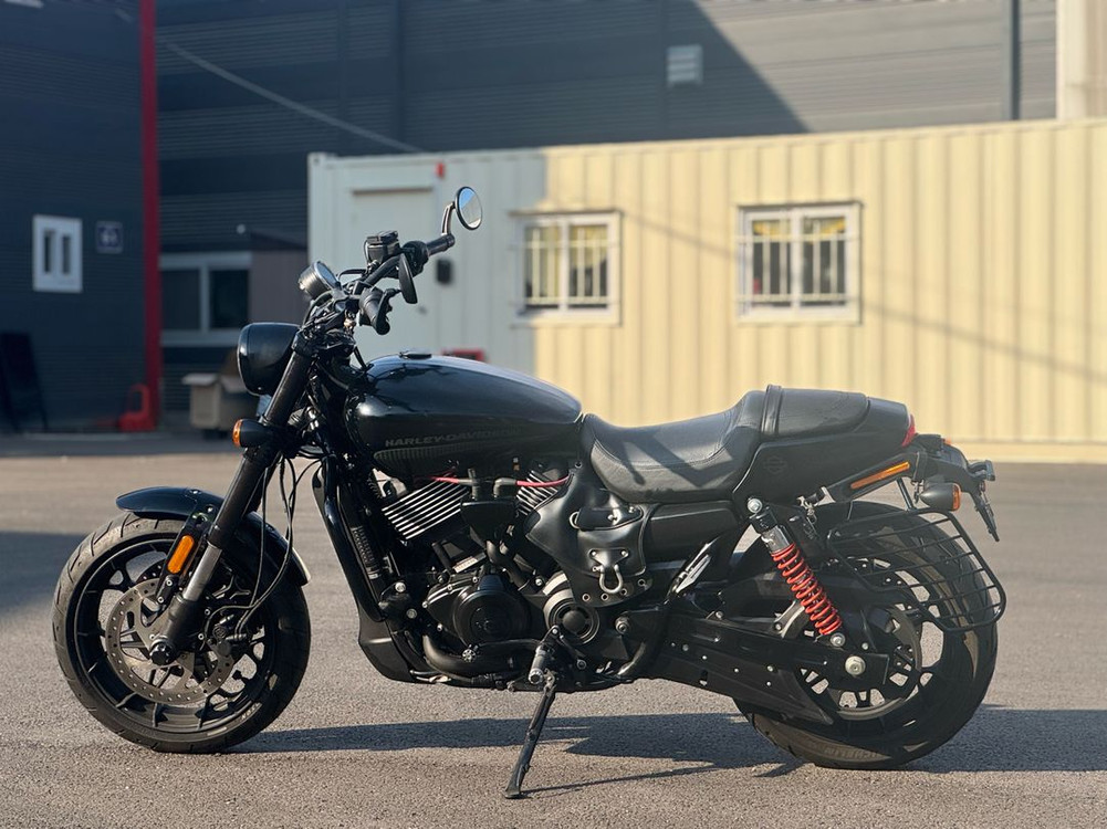 할리 스트리트로드 750 18년식 9천키로 튜닝 잘되어있는차량 판매합니다 이미지