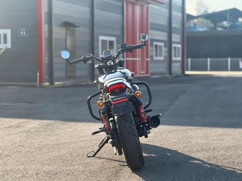 할리 스트리트로드 750 18년식 9천키로 튜닝 잘되어있는차량 판매합니다 이미지