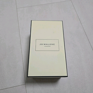 조말론 잉글리쉬 페어 앤 프리지아 디퓨저 새상품