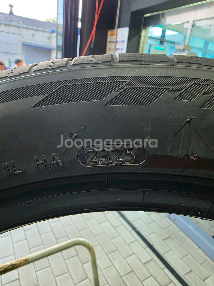 벤투스S1AS 235/45/18 모델3 출고타이어 판매--1