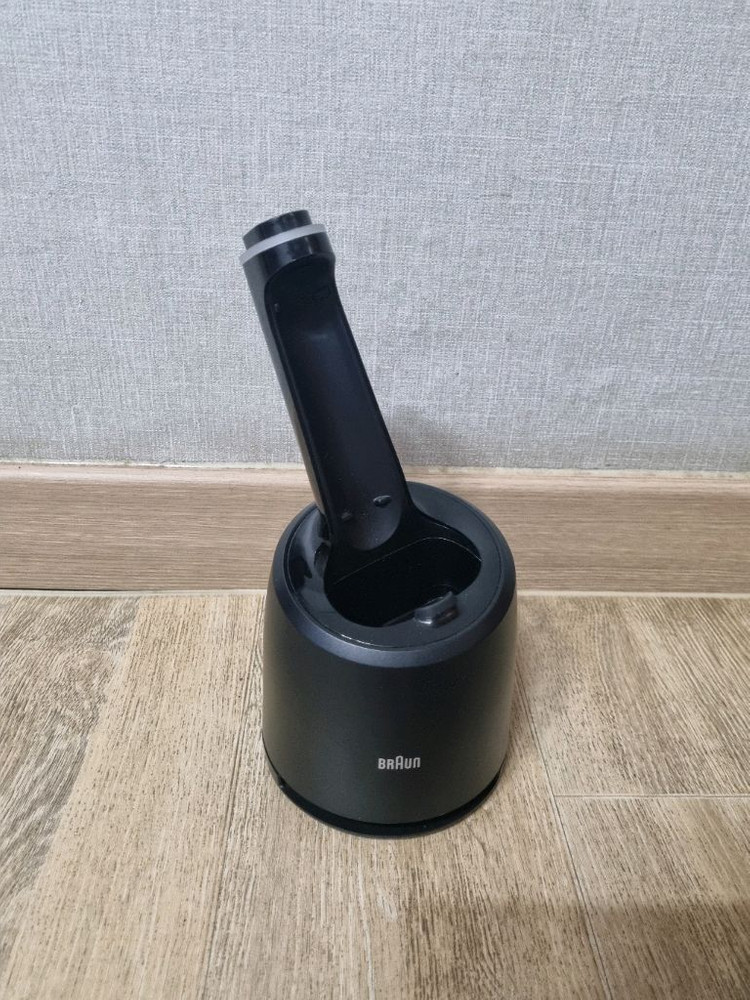 브라운 면도기 스마트클리너(5675, 5434) 팝니다 이미지