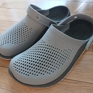 크록스 클로그 샌들 M5W7