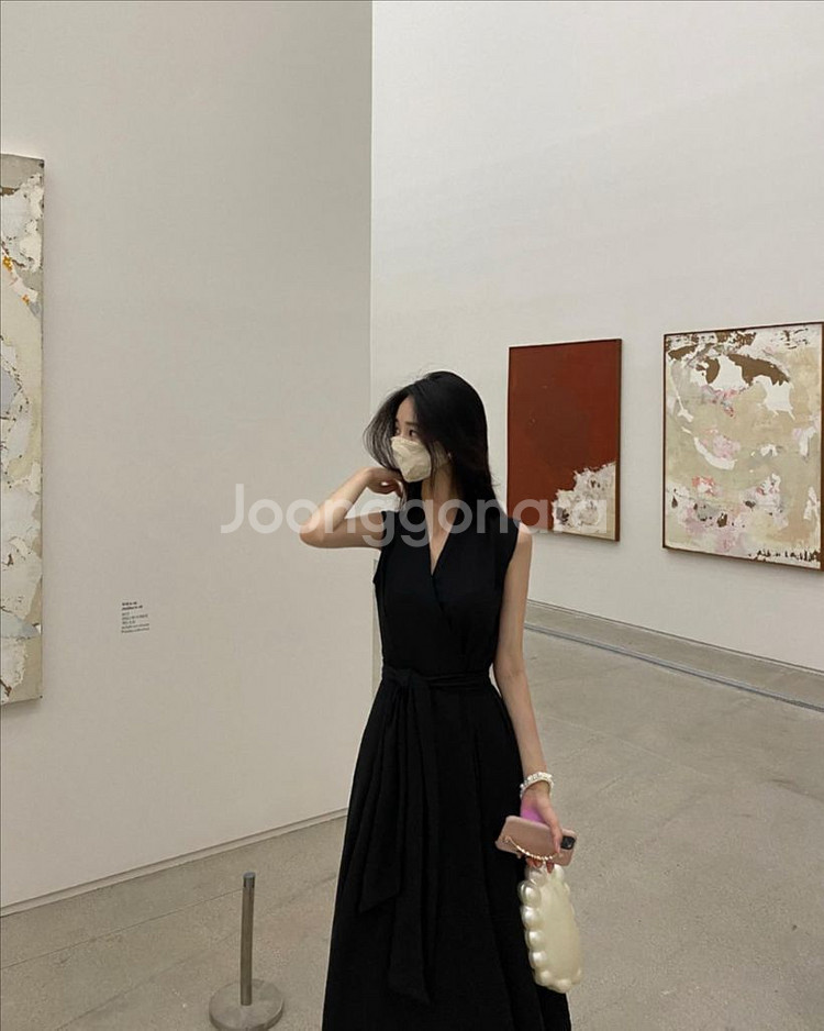 8.9->4.0 [1회 착용] 버뮤즈 쉬폰 실키 랩 드레스 롱 원피스--6