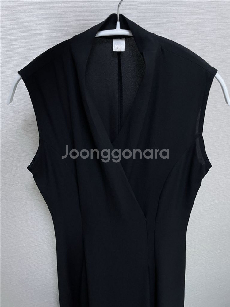 8.9->4.0 [1회 착용] 버뮤즈 쉬폰 실키 랩 드레스 롱 원피스--7