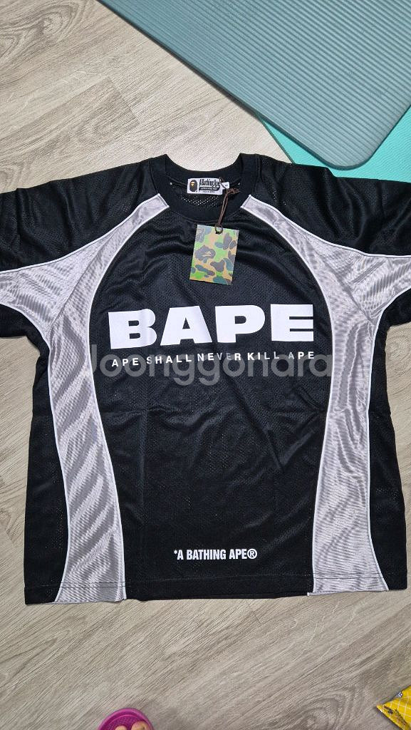 베이프 BAPE 러닝 반팔티--0